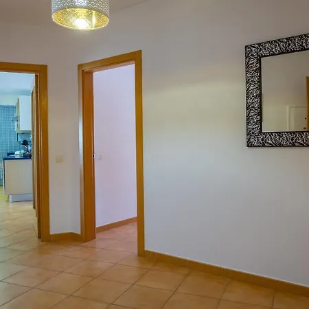 Magnificent 2bdr W/ Ac & Pool - 2min From - By Lovelystay *