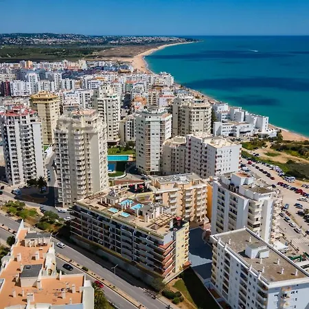 Apartamento Magnificent 2bdr W/ Ac & Pool - 2min From - By Lovelystay *