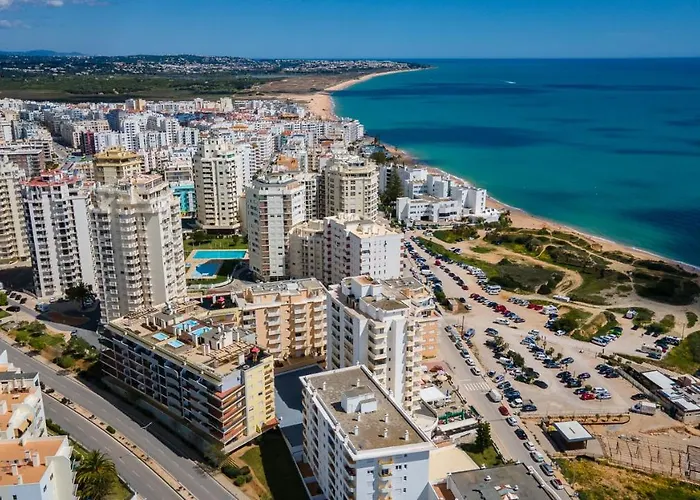 Magnificent 2Bdr Apartment With Ac - 2Min From Beach - By Lovelystay Apartamento Armação de Pêra
