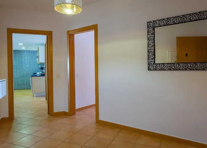 Magnificent 2bdr W/ Ac & Pool - 2min From - By Lovelystay *