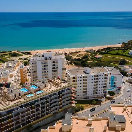Apartment Magnificent 2bdr W/ Ac & Pool - 2min From - By Lovelystay