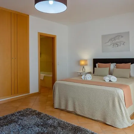 Magnificent 2bdr W/ Ac & Pool - 2min From - By Lovelystay * Armacao de Pera