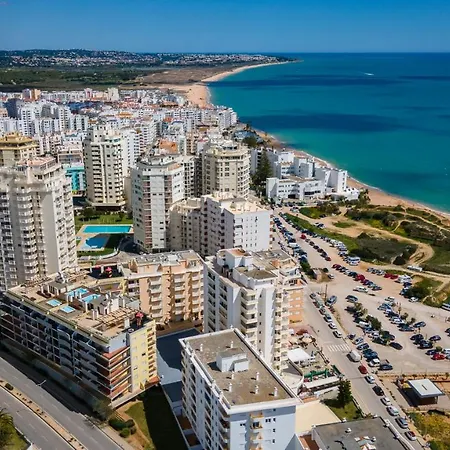 Magnificent 2bdr W/ Ac & Pool - 2min From - By Lovelystay Apartment Armacao de Pera