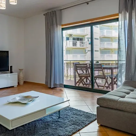 Magnificent 2bdr W/ Ac & Pool - 2min From - By Lovelystay Apartment *